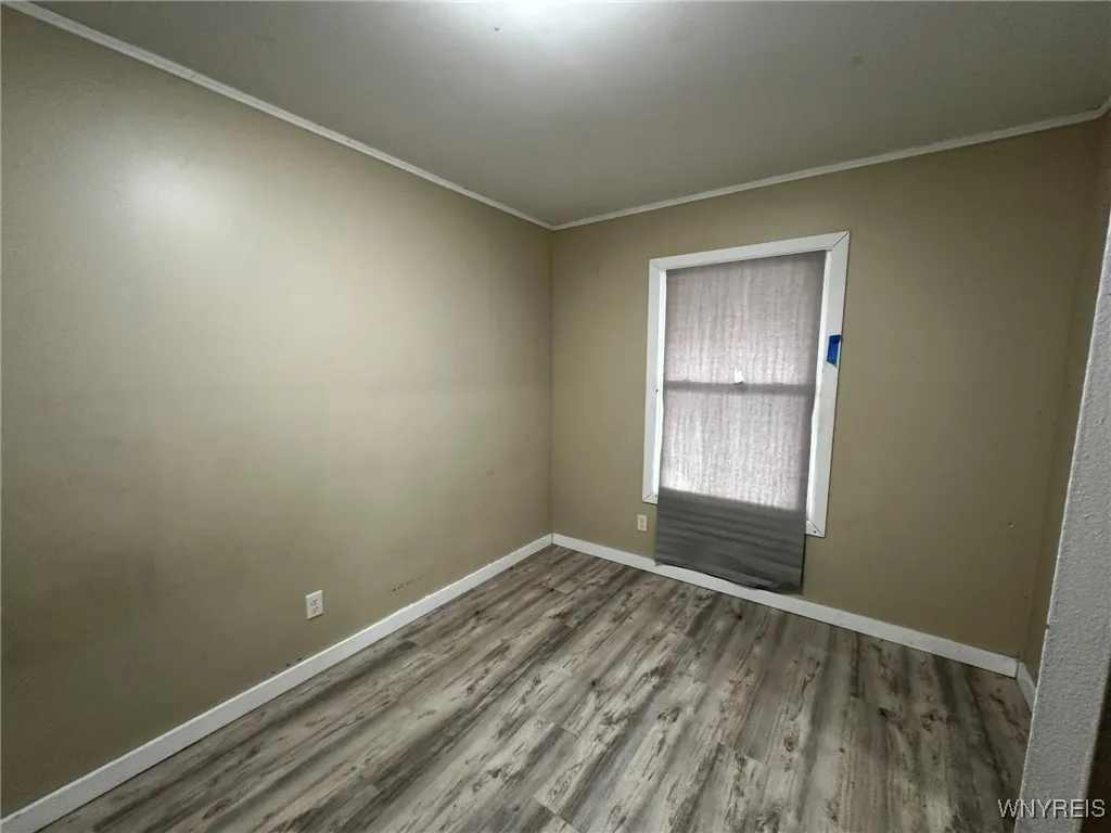1533 La Salle Avenue, Niagara Falls, New York 1430, Niagara Falls, New York 14301, 4 Bedrooms Bedrooms, ,2 BathroomsBathrooms,Residential,For Sale,1533 La Salle Avenue, Niagara Falls, New York 1430,B1632999