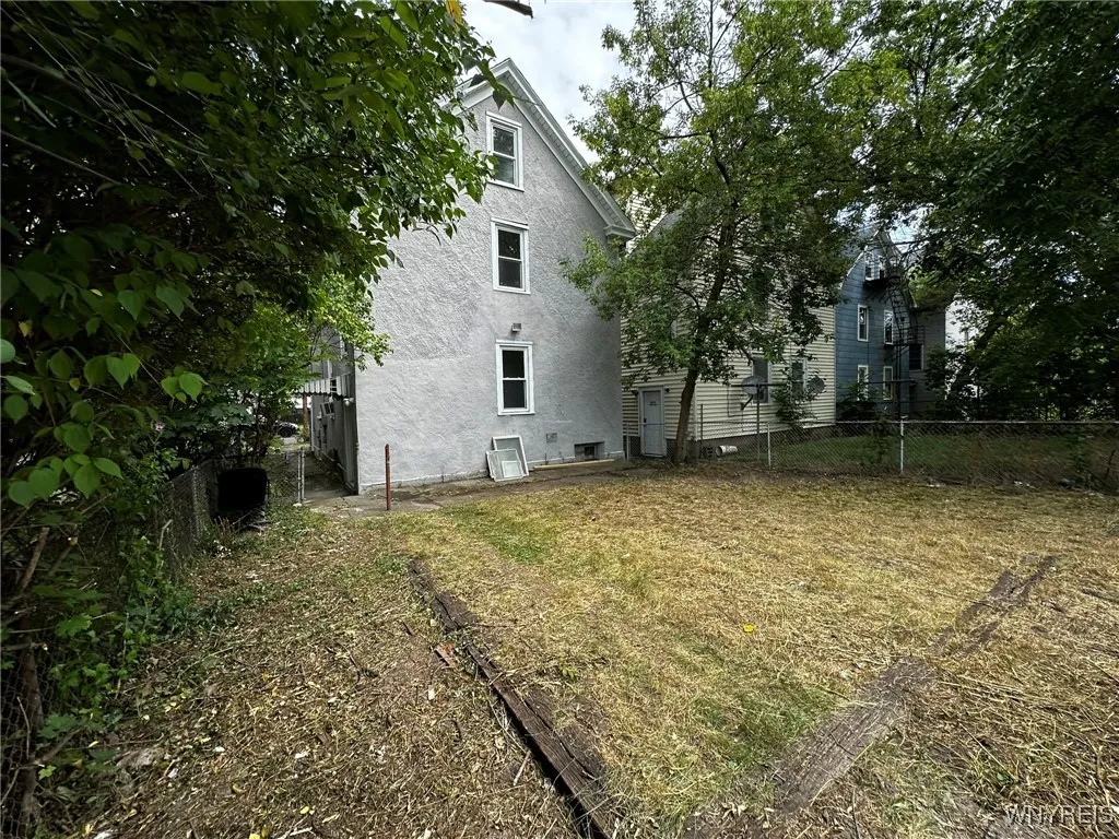 1533 La Salle Avenue, Niagara Falls, New York 1430, Niagara Falls, New York 14301, 4 Bedrooms Bedrooms, ,2 BathroomsBathrooms,Residential,For Sale,1533 La Salle Avenue, Niagara Falls, New York 1430,B1632999