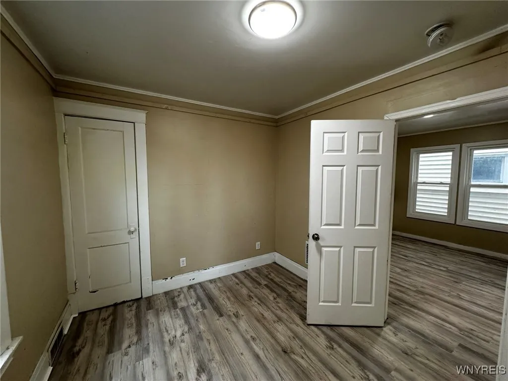 1533 La Salle Avenue, Niagara Falls, New York 1430, Niagara Falls, New York 14301, 4 Bedrooms Bedrooms, ,2 BathroomsBathrooms,Residential,For Sale,1533 La Salle Avenue, Niagara Falls, New York 1430,B1632999