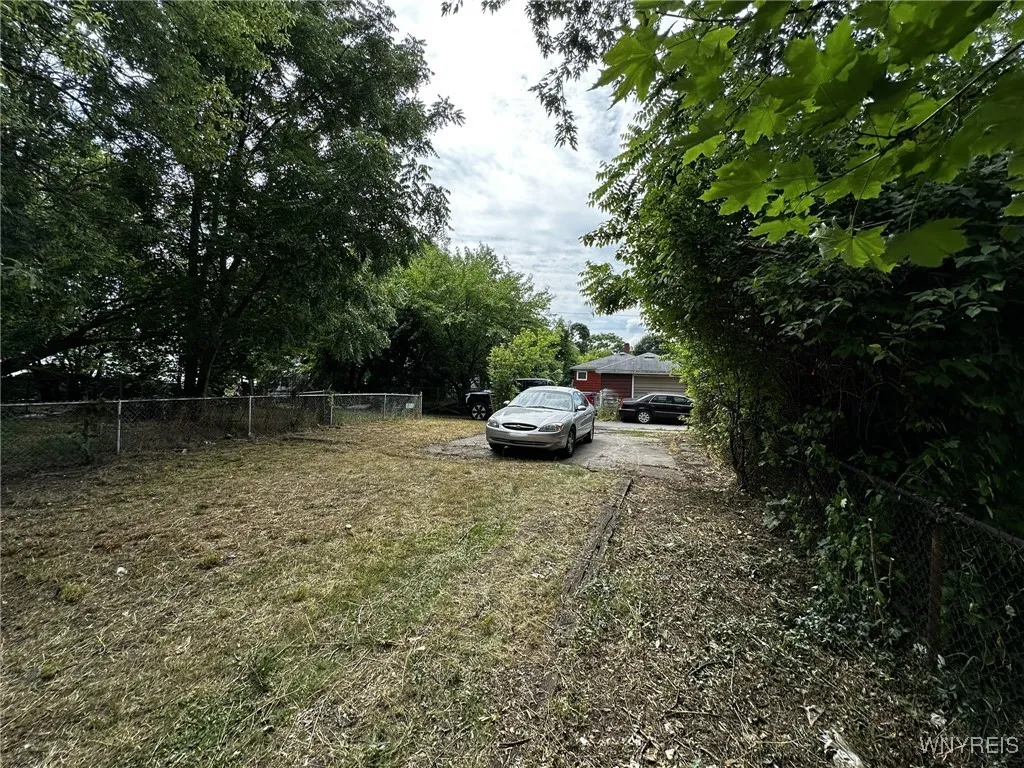 1533 La Salle Avenue, Niagara Falls, New York 1430, Niagara Falls, New York 14301, 4 Bedrooms Bedrooms, ,2 BathroomsBathrooms,Residential,For Sale,1533 La Salle Avenue, Niagara Falls, New York 1430,B1632999