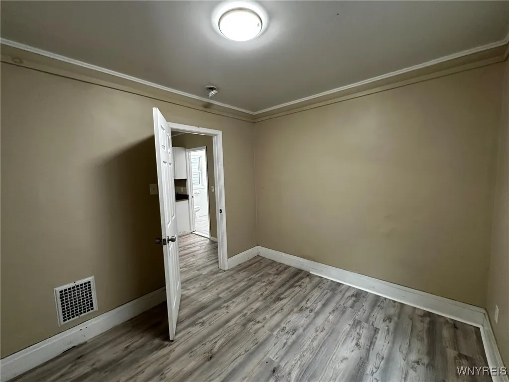 1533 La Salle Avenue, Niagara Falls, New York 1430, Niagara Falls, New York 14301, 4 Bedrooms Bedrooms, ,2 BathroomsBathrooms,Residential,For Sale,1533 La Salle Avenue, Niagara Falls, New York 1430,B1632999