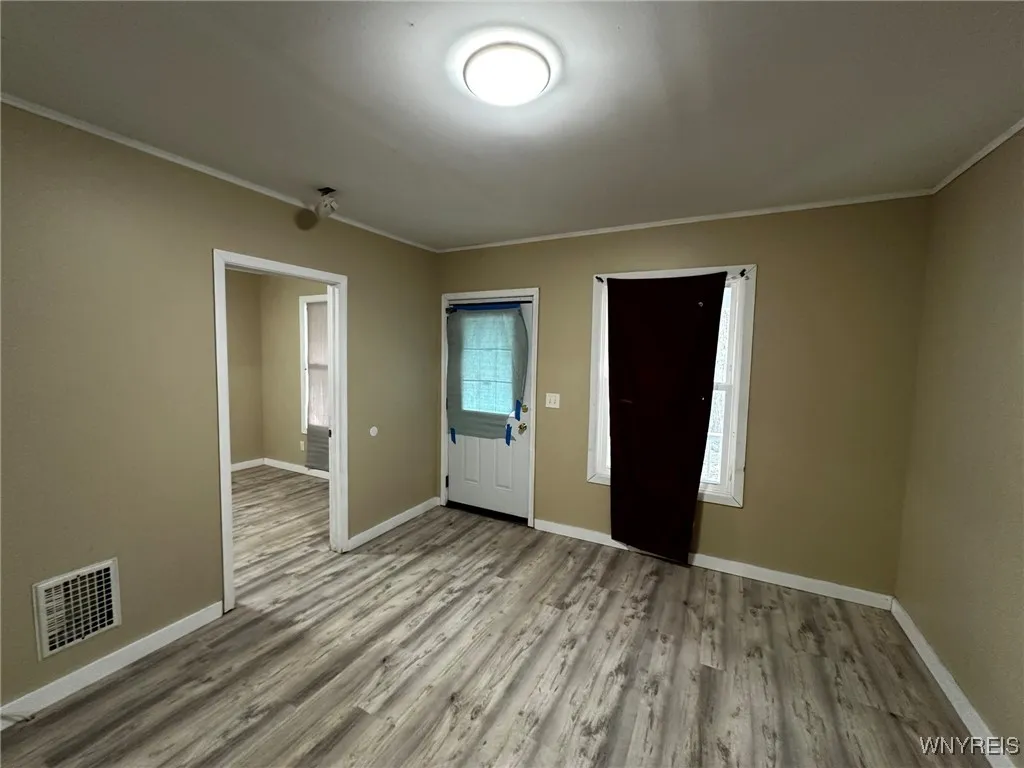 1533 La Salle Avenue, Niagara Falls, New York 1430, Niagara Falls, New York 14301, 4 Bedrooms Bedrooms, ,2 BathroomsBathrooms,Residential,For Sale,1533 La Salle Avenue, Niagara Falls, New York 1430,B1632999