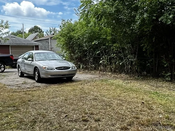 1533 La Salle Avenue, Niagara Falls, New York 1430, Niagara Falls, New York 14301, 4 Bedrooms Bedrooms, ,2 BathroomsBathrooms,Residential,For Sale,1533 La Salle Avenue, Niagara Falls, New York 1430,B1632999