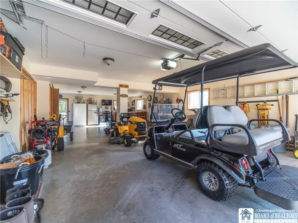 5288 Blockhouse Road, Pomfret, New York 14063, Pomfret, New York 14063, 3 Bedrooms Bedrooms, 10 Rooms Rooms,2 BathroomsBathrooms,Residential,For Sale,5288 Blockhouse Road, Pomfret, New York 14063,R1632180