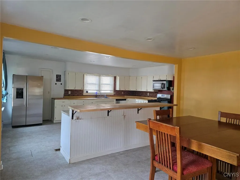 6882 Shady Avenue, New Bremen, New York 13327, New Bremen, New York 13327, 2 Bedrooms Bedrooms, 9 Rooms Rooms,1 BathroomBathrooms,Residential,For Sale,6882 Shady Avenue, New Bremen, New York 13327,S1633000