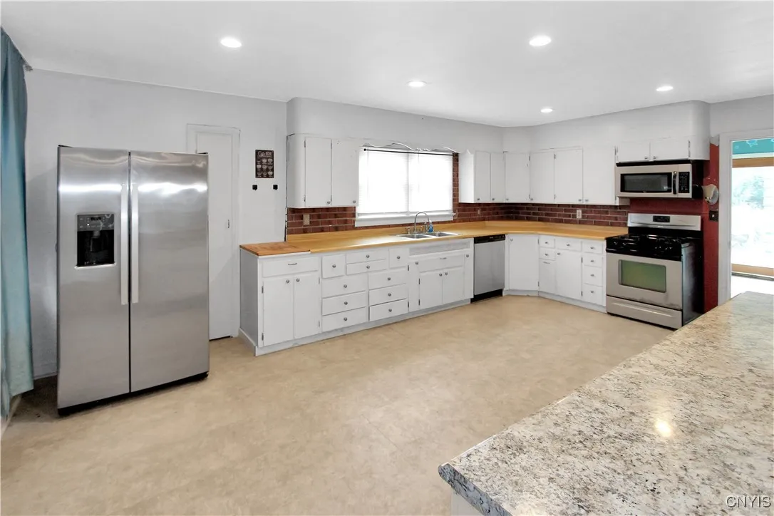 6882 Shady Avenue, New Bremen, New York 13327, New Bremen, New York 13327, 3 Bedrooms Bedrooms, 9 Rooms Rooms,1 BathroomBathrooms,Residential,For Sale,6882 Shady Avenue, New Bremen, New York 13327,0,S1633000