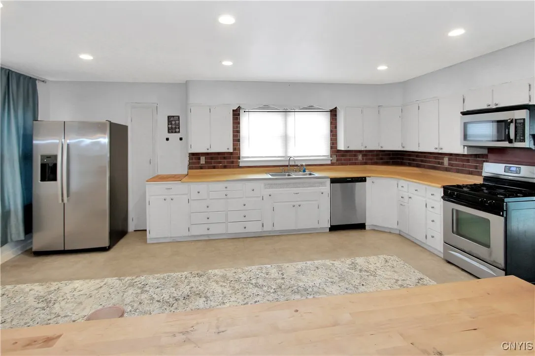 6882 Shady Avenue, New Bremen, New York 13327, New Bremen, New York 13327, 3 Bedrooms Bedrooms, 9 Rooms Rooms,1 BathroomBathrooms,Residential,For Sale,6882 Shady Avenue, New Bremen, New York 13327,0,S1633000