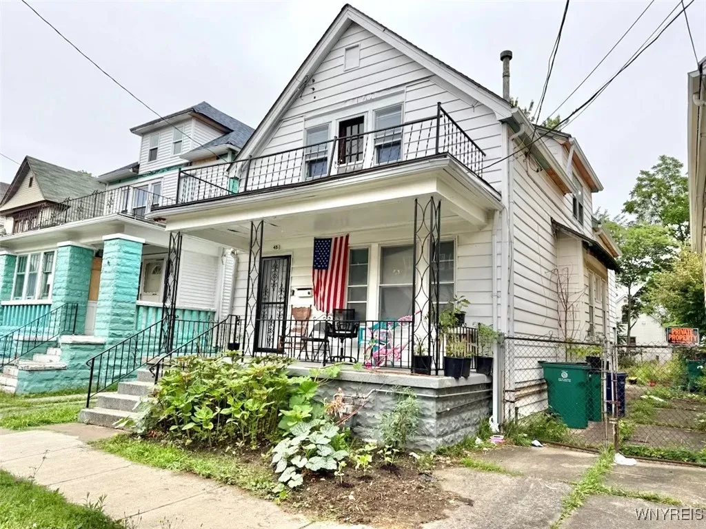 45 Wyoming Avenue, Buffalo, New York 14215, Buffalo, New York 14215, 6 Bedrooms Bedrooms, ,2 BathroomsBathrooms,Residential,For Sale,45 Wyoming Avenue, Buffalo, New York 14215,B1632936