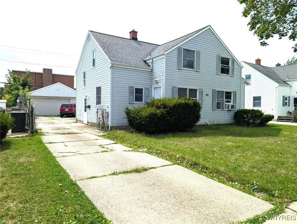 881 Highland Avenue, Tonawanda, New York 14223, Tonawanda, New York 14223, 3 Bedrooms Bedrooms, 10 Rooms Rooms,1 BathroomBathrooms,Residential Lease,For Rent,881 Highland Avenue, Tonawanda, New York 14223,B1632836