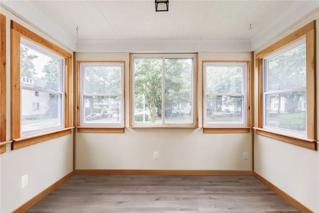 802 Merchants Road, Rochester, New York 14609, Rochester, New York 14609, 3 Bedrooms Bedrooms, 6 Rooms Rooms,1 BathroomBathrooms,Residential,Closed,802 Merchants Road, Rochester, New York 14609,0,R1632991