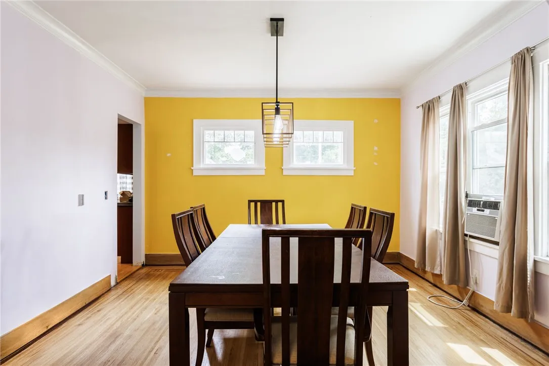 802 Merchants Road, Rochester, New York 14609, Rochester, New York 14609, 3 Bedrooms Bedrooms, 6 Rooms Rooms,1 BathroomBathrooms,Residential,Closed,802 Merchants Road, Rochester, New York 14609,0,R1632991