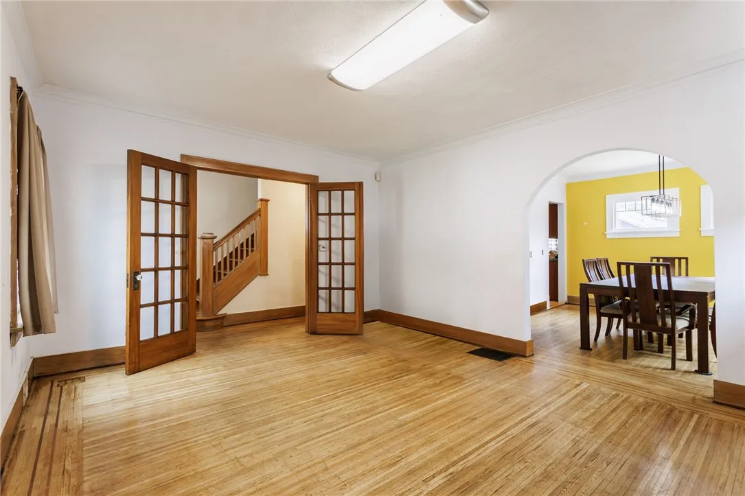 802 Merchants Road, Rochester, New York 14609, Rochester, New York 14609, 3 Bedrooms Bedrooms, 6 Rooms Rooms,1 BathroomBathrooms,Residential,Closed,802 Merchants Road, Rochester, New York 14609,0,R1632991