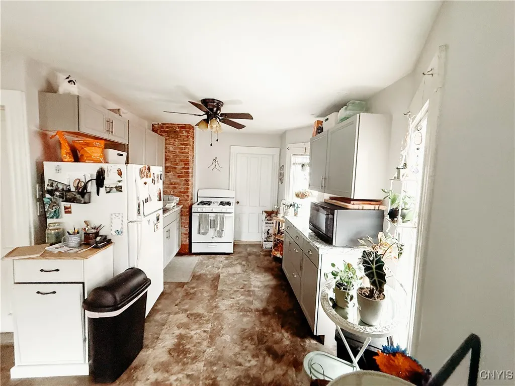 140 Mildred Avenue, Syracuse, New York 13206, Syracuse, New York 13206, 3 Bedrooms Bedrooms, ,3 BathroomsBathrooms,Residential,For Sale,140 Mildred Avenue, Syracuse, New York 13206,S1632343