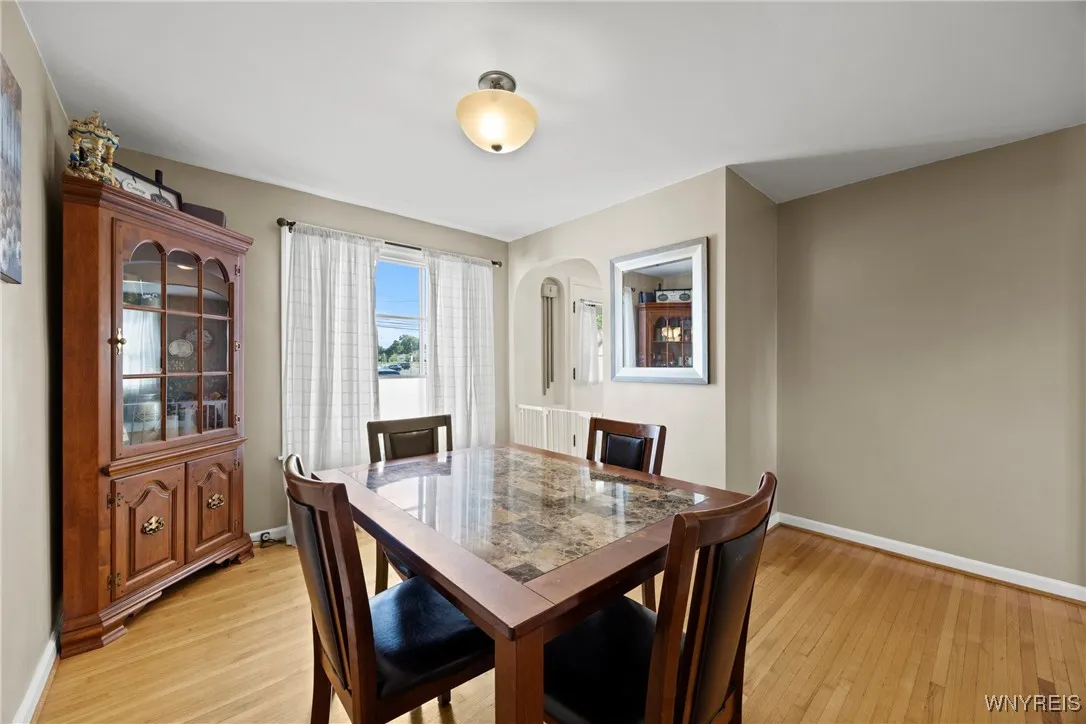 560 Fletcher Street, Tonawanda, New York 14150, Tonawanda, New York 14150, 2 Bedrooms Bedrooms, 6 Rooms Rooms,1 BathroomBathrooms,Residential,For Sale,560 Fletcher Street, Tonawanda, New York 14150,B1632996