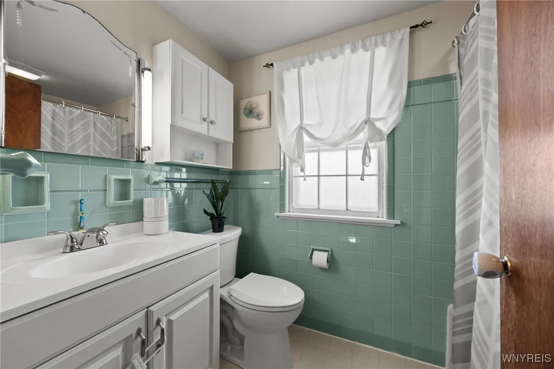 560 Fletcher Street, Tonawanda, New York 14150, Tonawanda, New York 14150, 2 Bedrooms Bedrooms, 6 Rooms Rooms,1 BathroomBathrooms,Residential,For Sale,560 Fletcher Street, Tonawanda, New York 14150,B1632996