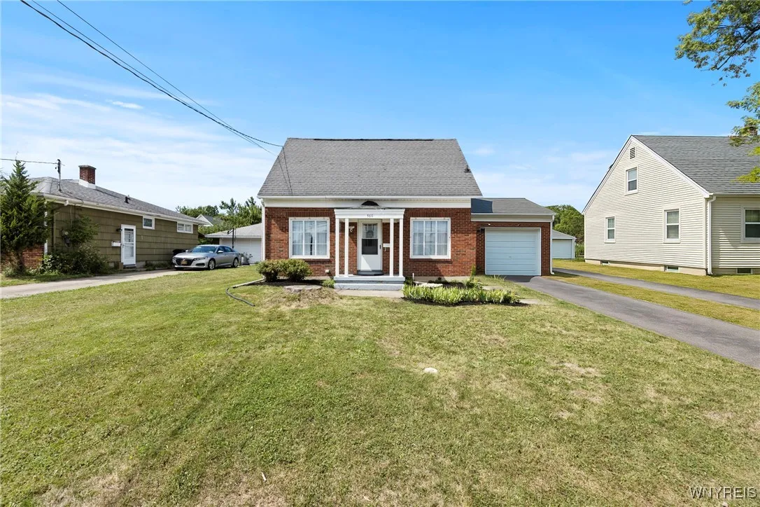 560 Fletcher Street, Tonawanda, New York 14150, Tonawanda, New York 14150, 2 Bedrooms Bedrooms, 6 Rooms Rooms,1 BathroomBathrooms,Residential,For Sale,560 Fletcher Street, Tonawanda, New York 14150,B1632996