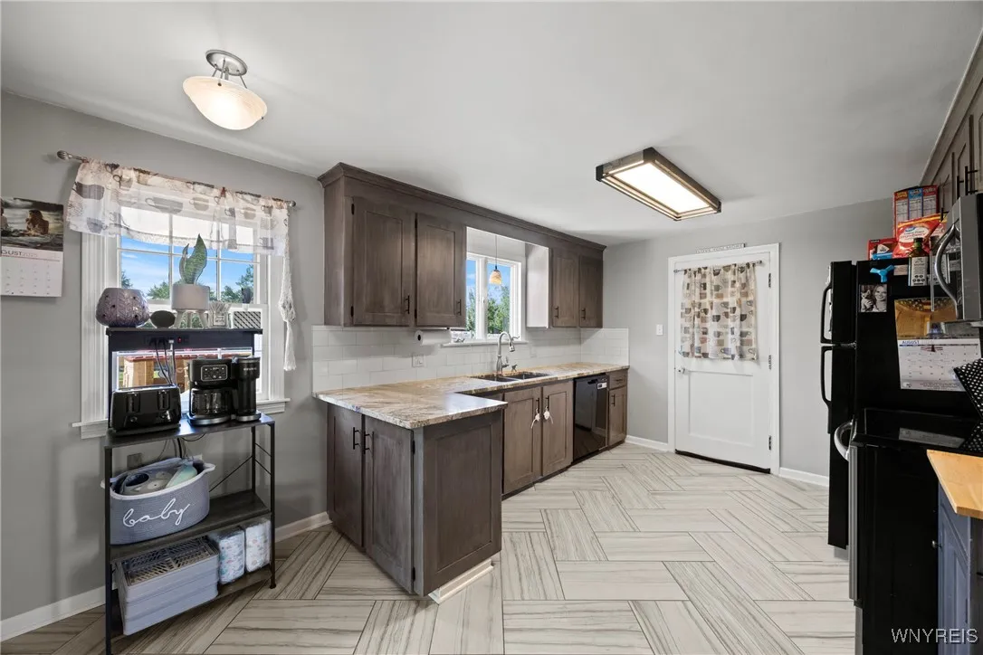 560 Fletcher Street, Tonawanda, New York 14150, Tonawanda, New York 14150, 2 Bedrooms Bedrooms, 6 Rooms Rooms,1 BathroomBathrooms,Residential,For Sale,560 Fletcher Street, Tonawanda, New York 14150,B1632996