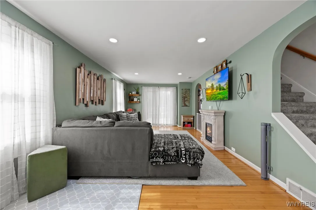 560 Fletcher Street, Tonawanda, New York 14150, Tonawanda, New York 14150, 2 Bedrooms Bedrooms, 6 Rooms Rooms,1 BathroomBathrooms,Residential,For Sale,560 Fletcher Street, Tonawanda, New York 14150,B1632996