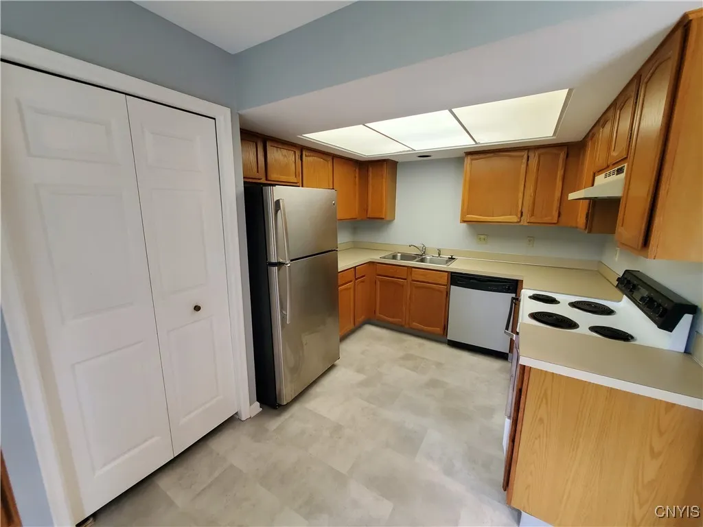 4617 Regiment Way, Manlius, New York 13104, Manlius, New York 13104, 2 Bedrooms Bedrooms, 7 Rooms Rooms,2 BathroomsBathrooms,Residential,For Sale,4617 Regiment Way, Manlius, New York 13104,S1628261