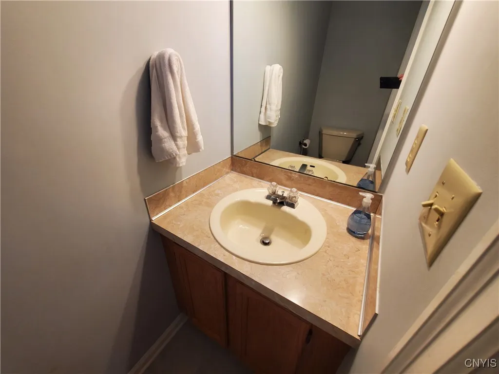 4617 Regiment Way, Manlius, New York 13104, Manlius, New York 13104, 2 Bedrooms Bedrooms, 7 Rooms Rooms,2 BathroomsBathrooms,Residential,For Sale,4617 Regiment Way, Manlius, New York 13104,S1628261