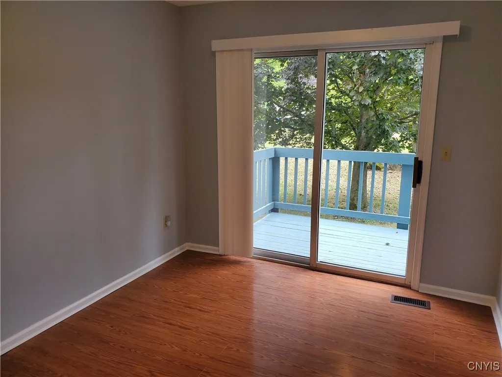 4617 Regiment Way, Manlius, New York 13104, Manlius, New York 13104, 2 Bedrooms Bedrooms, 7 Rooms Rooms,2 BathroomsBathrooms,Residential,For Sale,4617 Regiment Way, Manlius, New York 13104,S1628261
