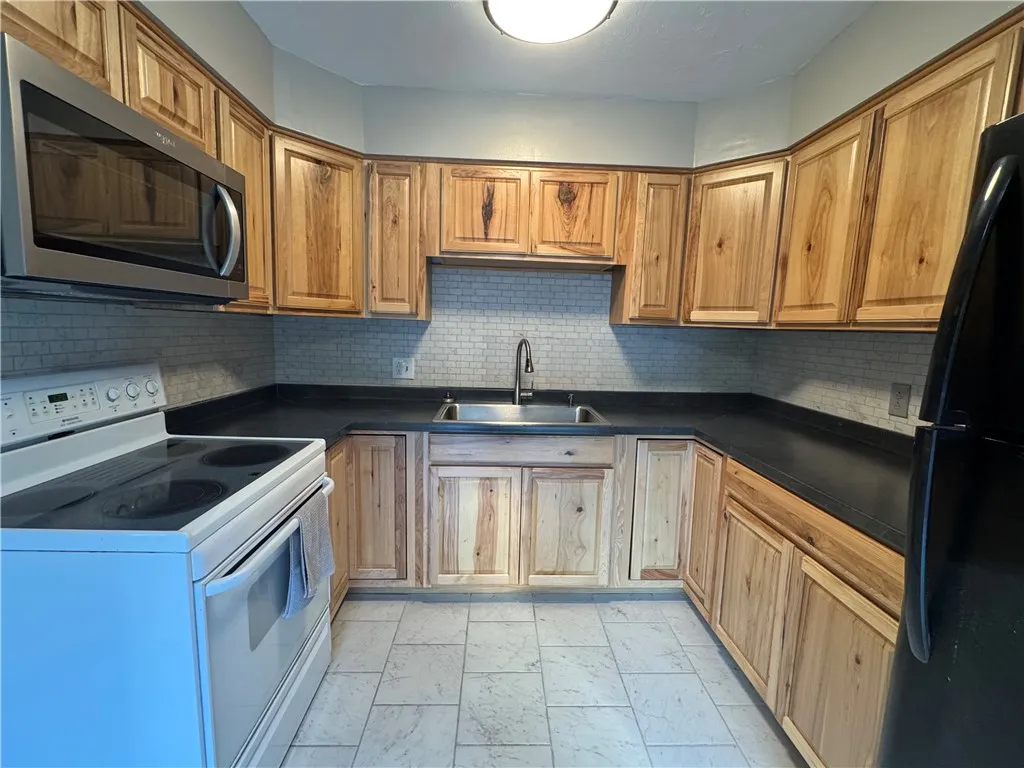 114 Bliss Road, Bainbridge, New York 13733, Bainbridge, New York 13733, 3 Bedrooms Bedrooms, 10 Rooms Rooms,2 BathroomsBathrooms,Residential,For Sale,114 Bliss Road, Bainbridge, New York 13733,R1633010
