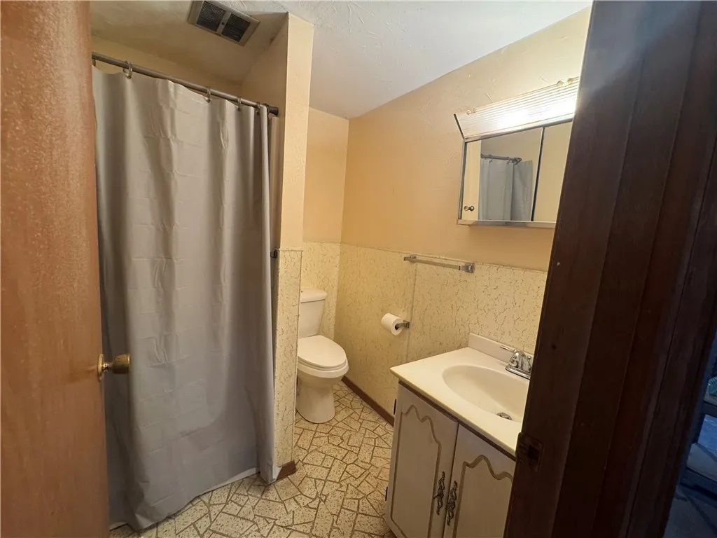 114 Bliss Road, Bainbridge, New York 13733, Bainbridge, New York 13733, 3 Bedrooms Bedrooms, 10 Rooms Rooms,2 BathroomsBathrooms,Residential,For Sale,114 Bliss Road, Bainbridge, New York 13733,R1633010