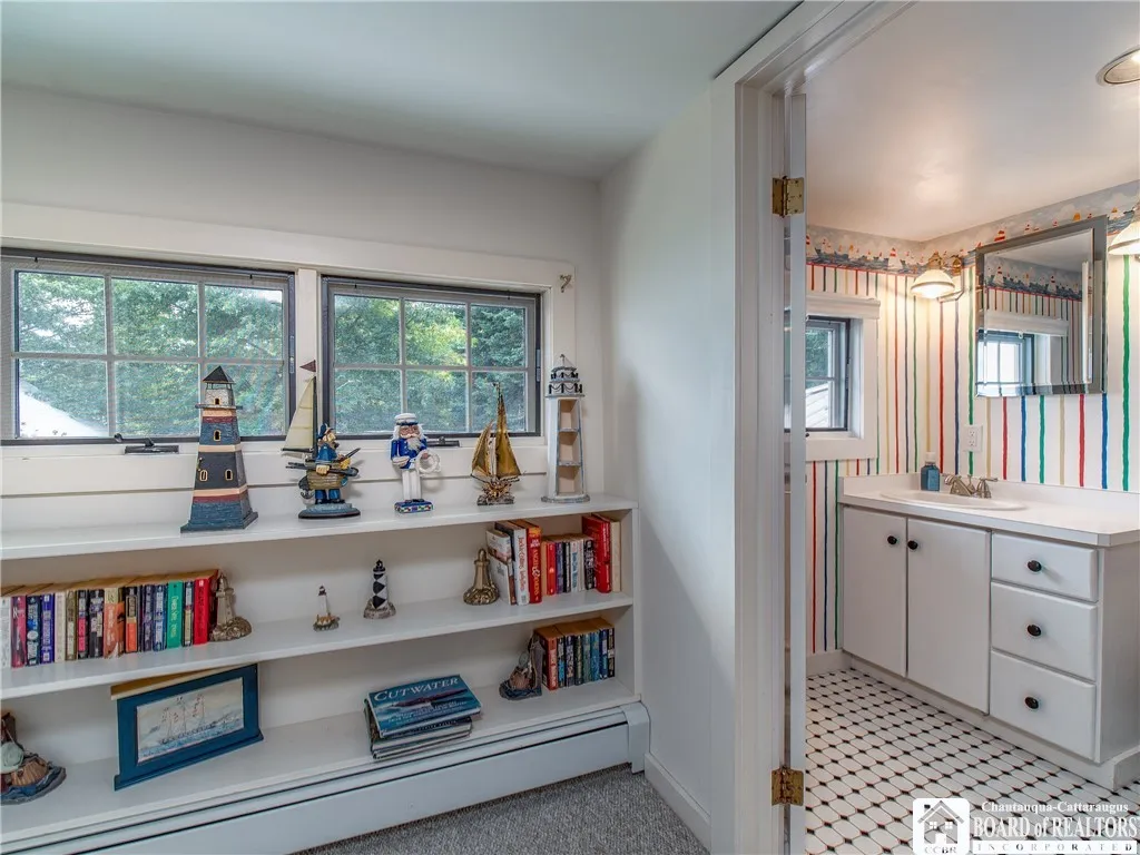 3272 Chautauqua Avenue, North Harmony, New York 14, North Harmony, New York 14710, 7 Bedrooms Bedrooms, 12 Rooms Rooms,3 BathroomsBathrooms,Residential,For Sale,3272 Chautauqua Avenue, North Harmony, New York 14,R1633007
