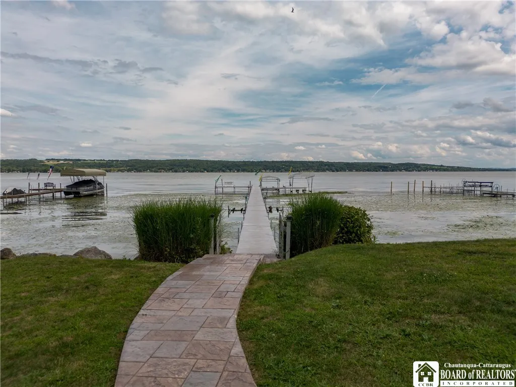 3272 Chautauqua Avenue, North Harmony, New York 14, North Harmony, New York 14710, 7 Bedrooms Bedrooms, 12 Rooms Rooms,3 BathroomsBathrooms,Residential,For Sale,3272 Chautauqua Avenue, North Harmony, New York 14,R1633007