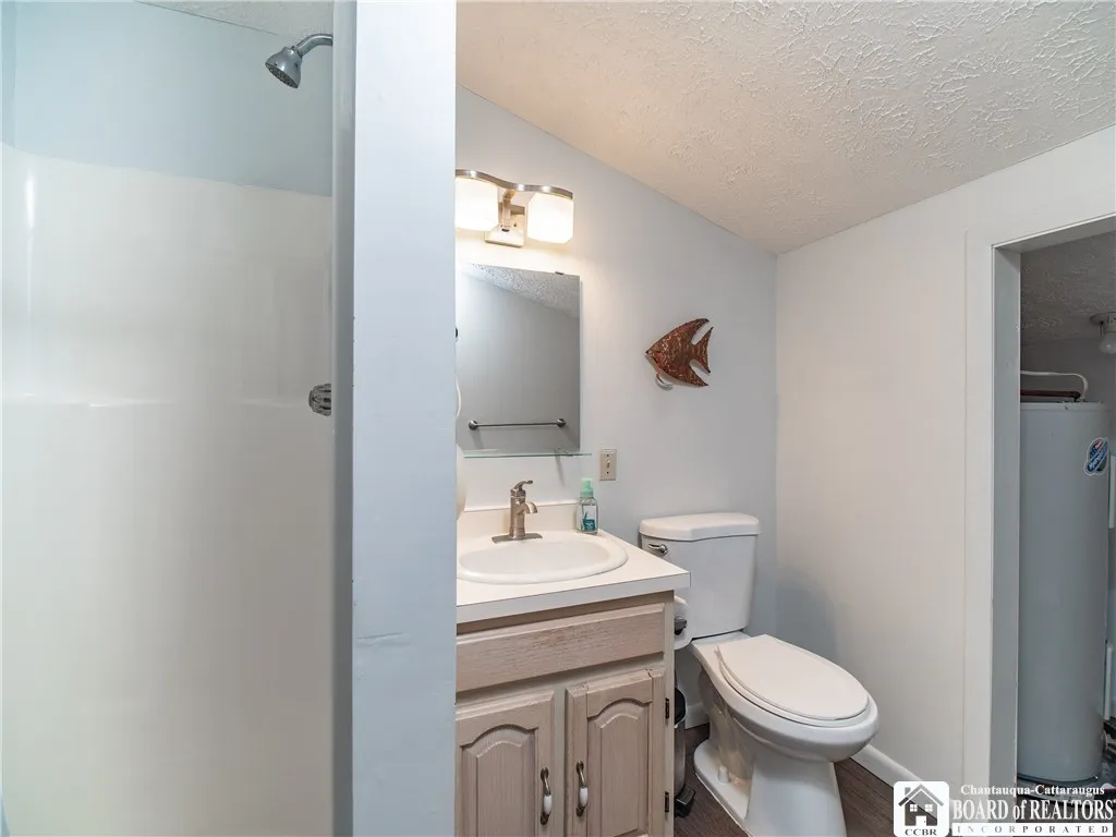 Guest House bathroom
