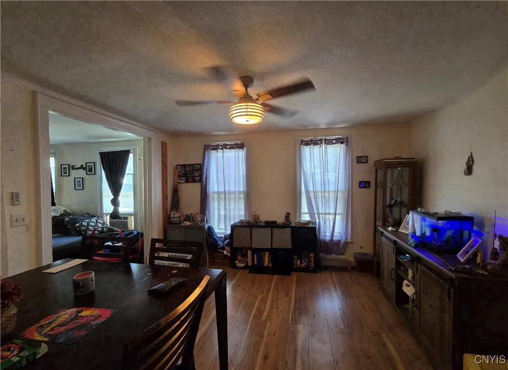 Dining Room (apt. 1)
