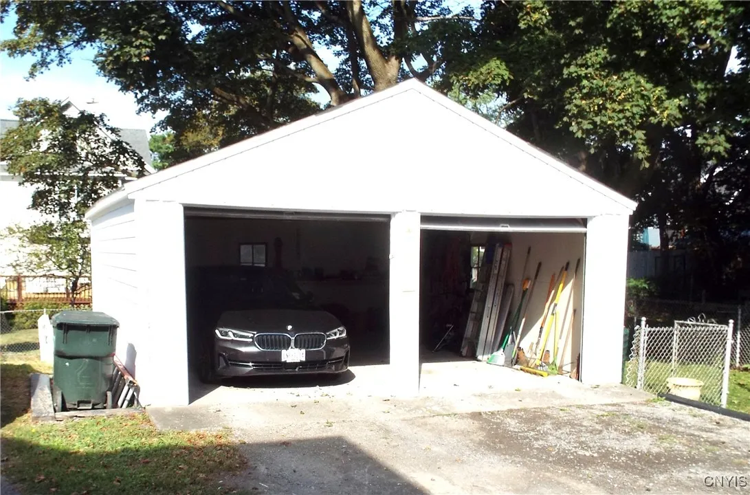 415 Highland Avenue, Dewitt, New York 13057, De Witt, New York 13057, 3 Bedrooms Bedrooms, 7 Rooms Rooms,1 BathroomBathrooms,Residential,For Sale,415 Highland Avenue, Dewitt, New York 13057,S1632895