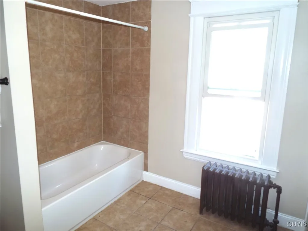 415 Highland Avenue, Dewitt, New York 13057, De Witt, New York 13057, 3 Bedrooms Bedrooms, 7 Rooms Rooms,1 BathroomBathrooms,Residential,For Sale,415 Highland Avenue, Dewitt, New York 13057,S1632895