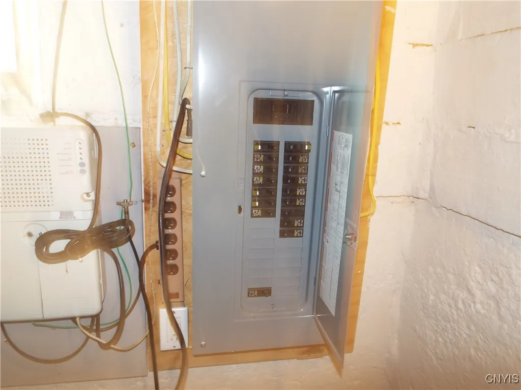 415 Highland Avenue, Dewitt, New York 13057, De Witt, New York 13057, 3 Bedrooms Bedrooms, 7 Rooms Rooms,1 BathroomBathrooms,Residential,For Sale,415 Highland Avenue, Dewitt, New York 13057,S1632895
