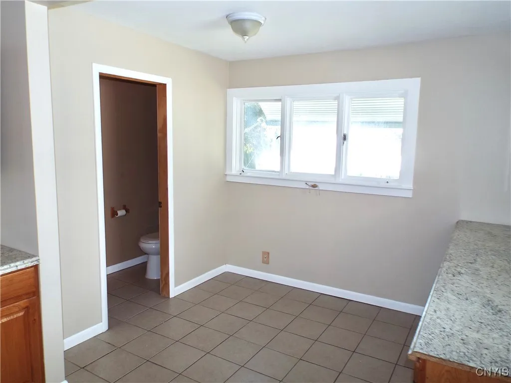 415 Highland Avenue, Dewitt, New York 13057, De Witt, New York 13057, 3 Bedrooms Bedrooms, 7 Rooms Rooms,1 BathroomBathrooms,Residential,For Sale,415 Highland Avenue, Dewitt, New York 13057,S1632895