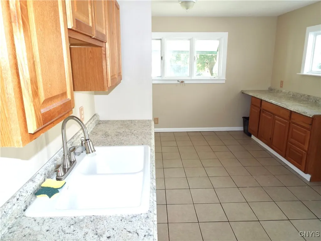 415 Highland Avenue, Dewitt, New York 13057, De Witt, New York 13057, 3 Bedrooms Bedrooms, 7 Rooms Rooms,1 BathroomBathrooms,Residential,For Sale,415 Highland Avenue, Dewitt, New York 13057,S1632895