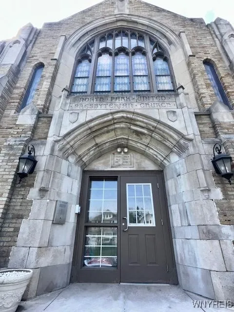 700 Parkside Avenue 1, Buffalo, New York 14216, Buffalo, New York 14216, 2 Bedrooms Bedrooms, 5 Rooms Rooms,1 BathroomBathrooms,Residential Lease,For Rent,700 Parkside Avenue 1, Buffalo, New York 14216,B1632215