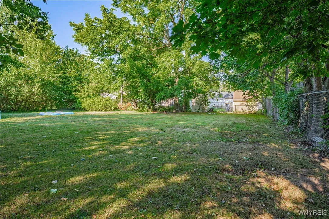 21 Hyde Park, Lockport City, New York 14094, Lockport City, New York 14094, 2 Bedrooms Bedrooms, 5 Rooms Rooms,1 BathroomBathrooms,Residential,For Sale,21 Hyde Park, Lockport City, New York 14094,B1632871