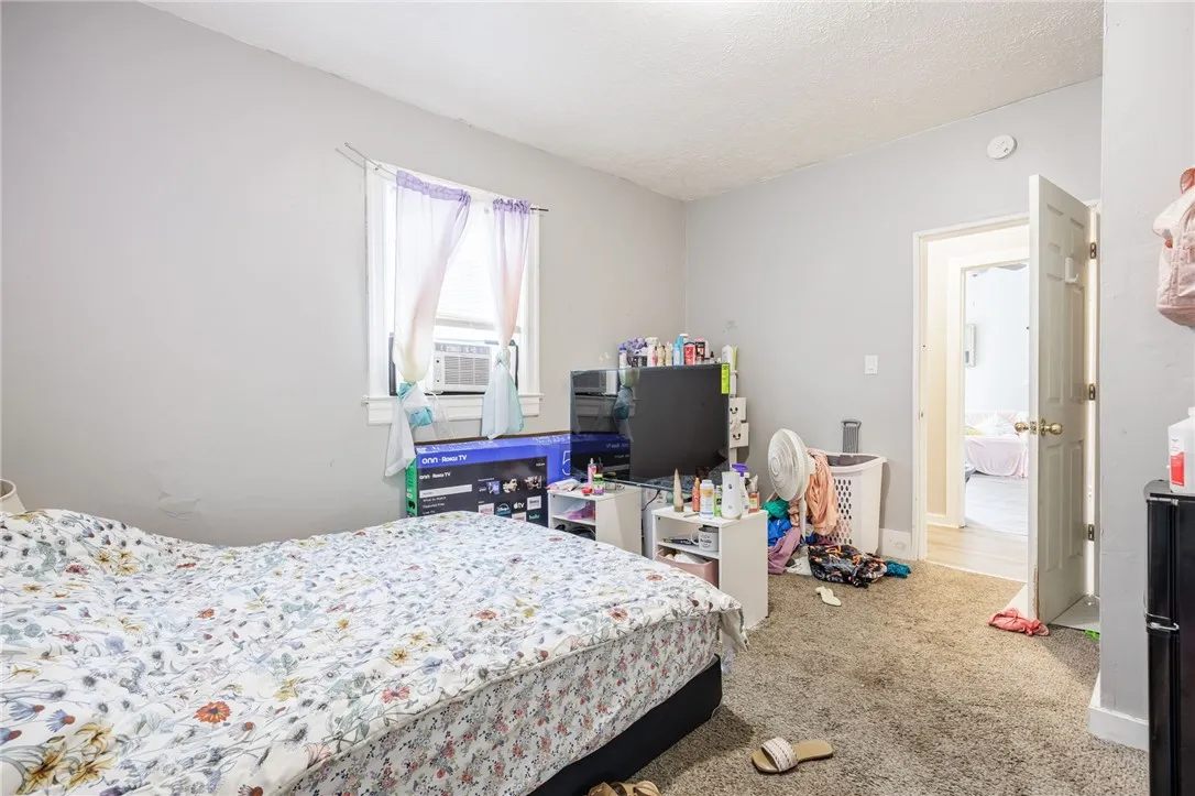 140 Weld St, Rochester, New York 14605, Rochester, New York 14605, 5 Bedrooms Bedrooms, ,3 BathroomsBathrooms,Residential,For Sale,140 Weld St, Rochester, New York 14605,R1632982