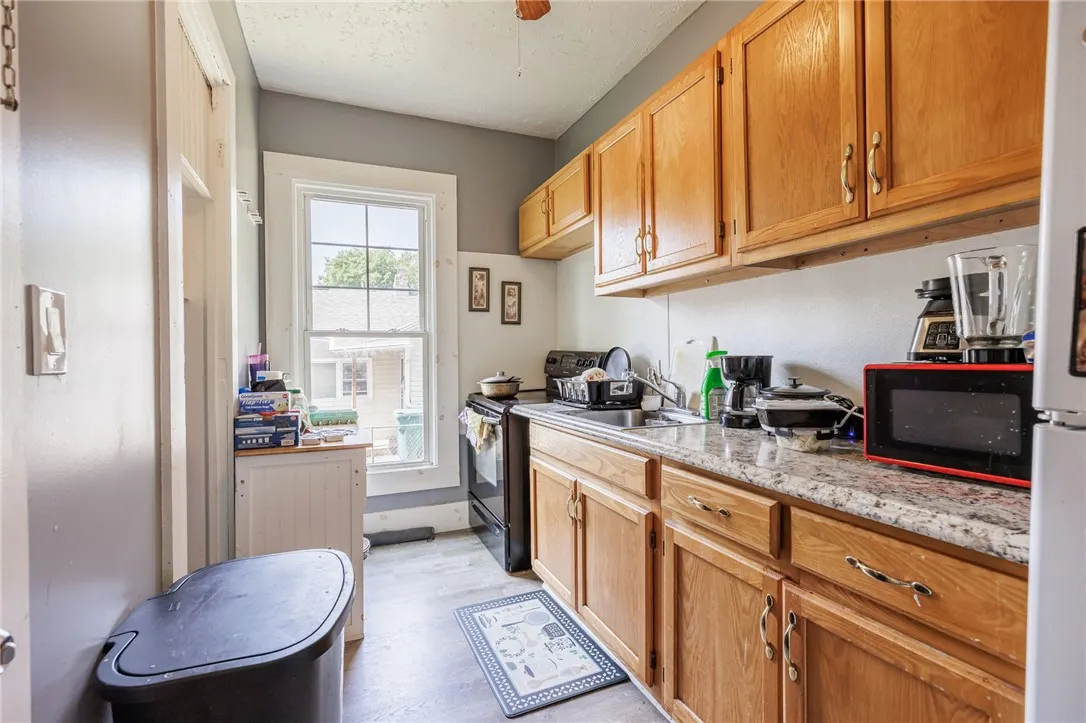 140 Weld St, Rochester, New York 14605, Rochester, New York 14605, 5 Bedrooms Bedrooms, ,3 BathroomsBathrooms,Residential,For Sale,140 Weld St, Rochester, New York 14605,R1632982