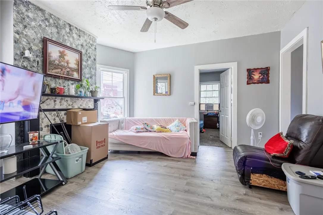 140 Weld St, Rochester, New York 14605, Rochester, New York 14605, 5 Bedrooms Bedrooms, ,3 BathroomsBathrooms,Residential,For Sale,140 Weld St, Rochester, New York 14605,R1632982