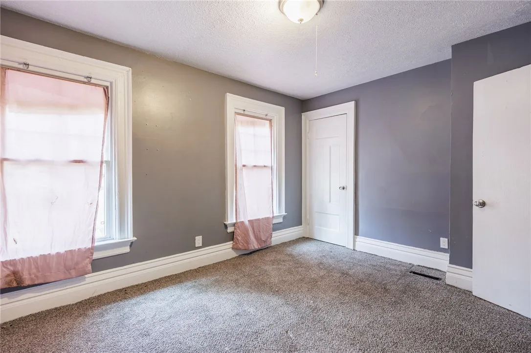 140 Weld St, Rochester, New York 14605, Rochester, New York 14605, 5 Bedrooms Bedrooms, ,3 BathroomsBathrooms,Residential,For Sale,140 Weld St, Rochester, New York 14605,R1632982