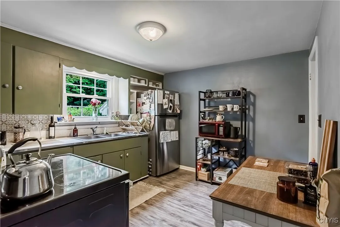 67 Merritt Place, New Hartford, New York 13413, New Hartford, New York 13413, 3 Bedrooms Bedrooms, 6 Rooms Rooms,1 BathroomBathrooms,Residential Lease,For Rent,67 Merritt Place, New Hartford, New York 13413,S1632879