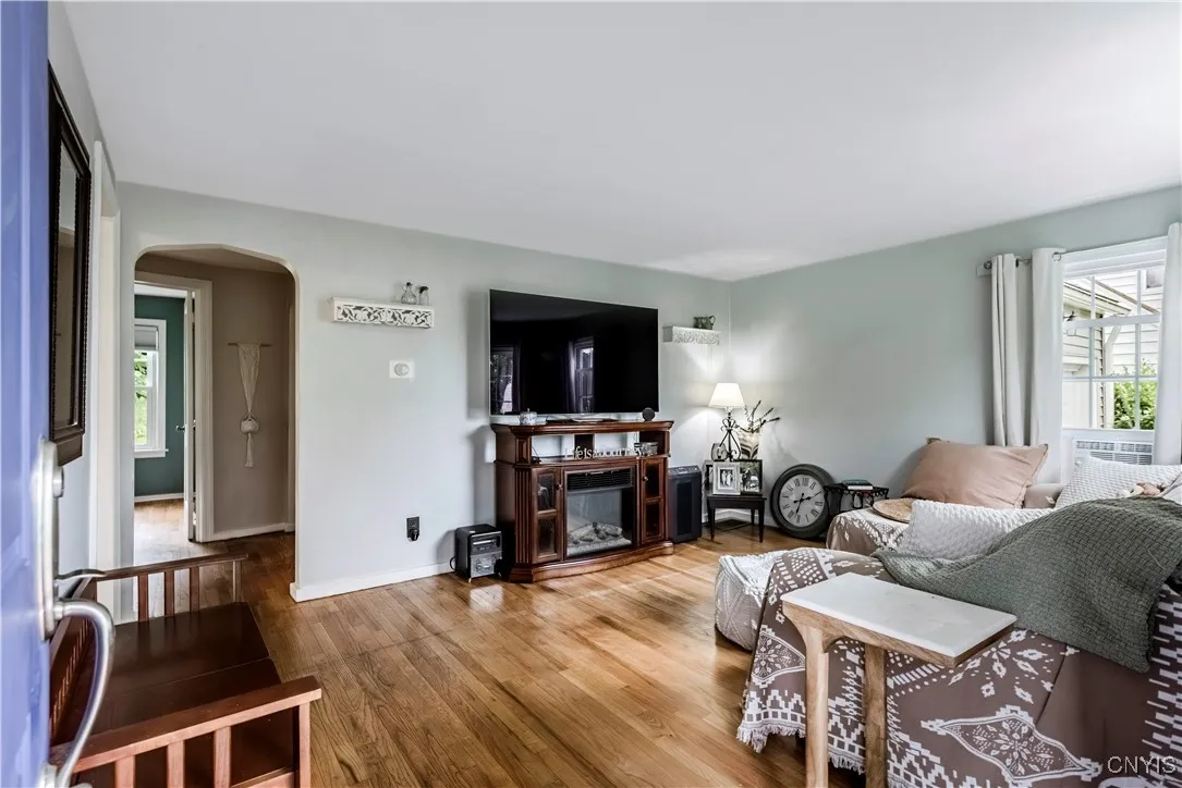 67 Merritt Place, New Hartford, New York 13413, New Hartford, New York 13413, 3 Bedrooms Bedrooms, 6 Rooms Rooms,1 BathroomBathrooms,Residential Lease,For Rent,67 Merritt Place, New Hartford, New York 13413,S1632879