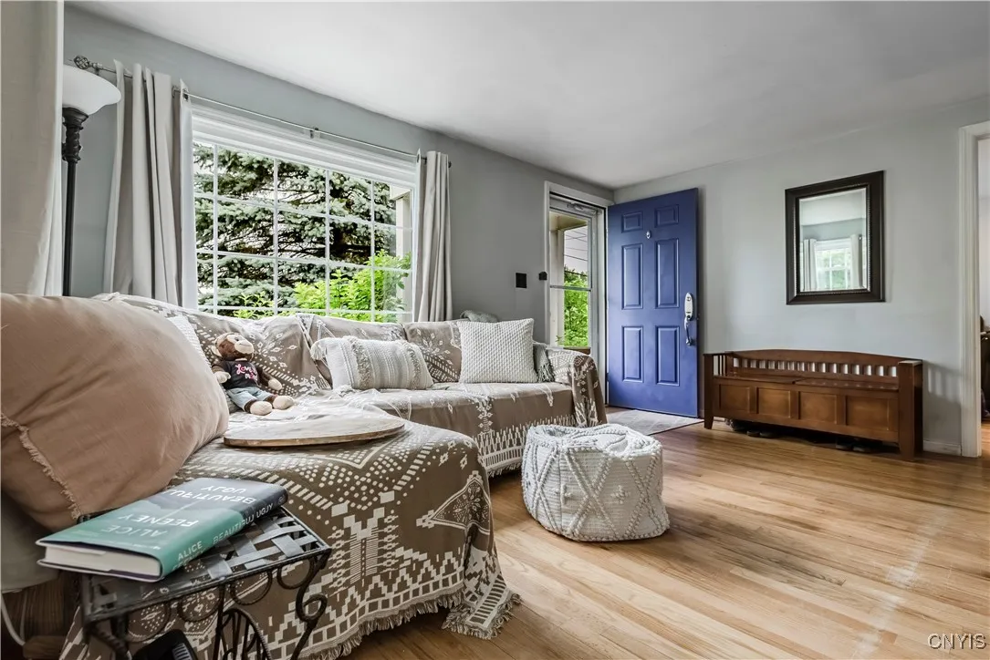 67 Merritt Place, New Hartford, New York 13413, New Hartford, New York 13413, 3 Bedrooms Bedrooms, 6 Rooms Rooms,1 BathroomBathrooms,Residential Lease,For Rent,67 Merritt Place, New Hartford, New York 13413,S1632879