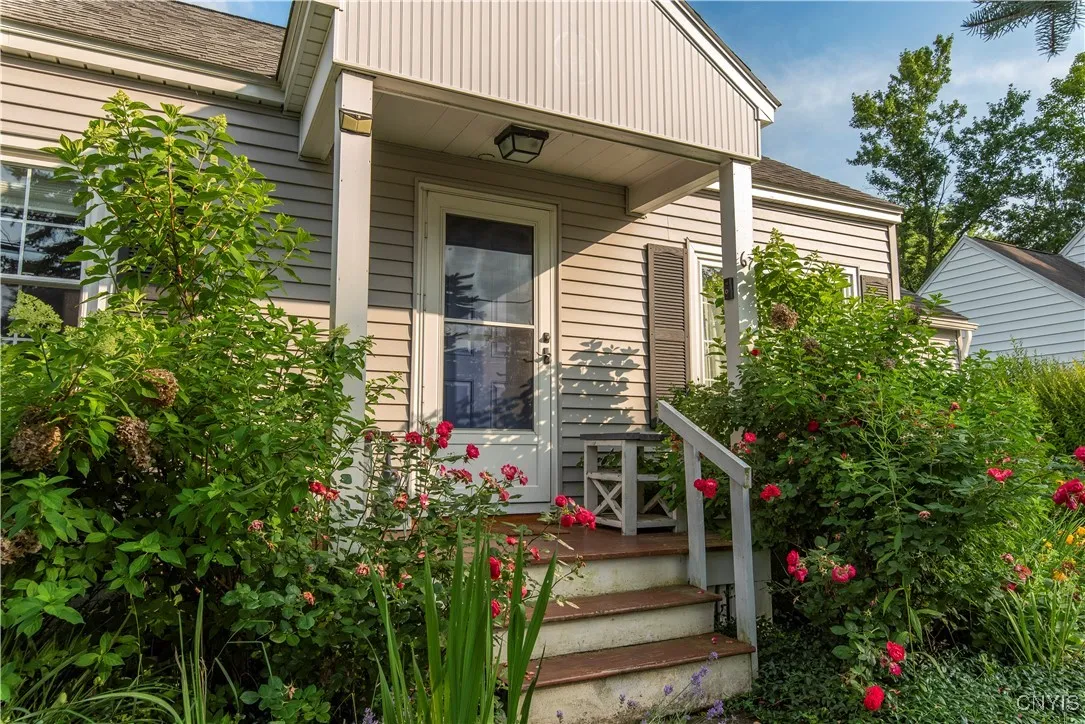 67 Merritt Place, New Hartford, New York 13413, New Hartford, New York 13413, 3 Bedrooms Bedrooms, 6 Rooms Rooms,1 BathroomBathrooms,Residential Lease,For Rent,67 Merritt Place, New Hartford, New York 13413,S1632879