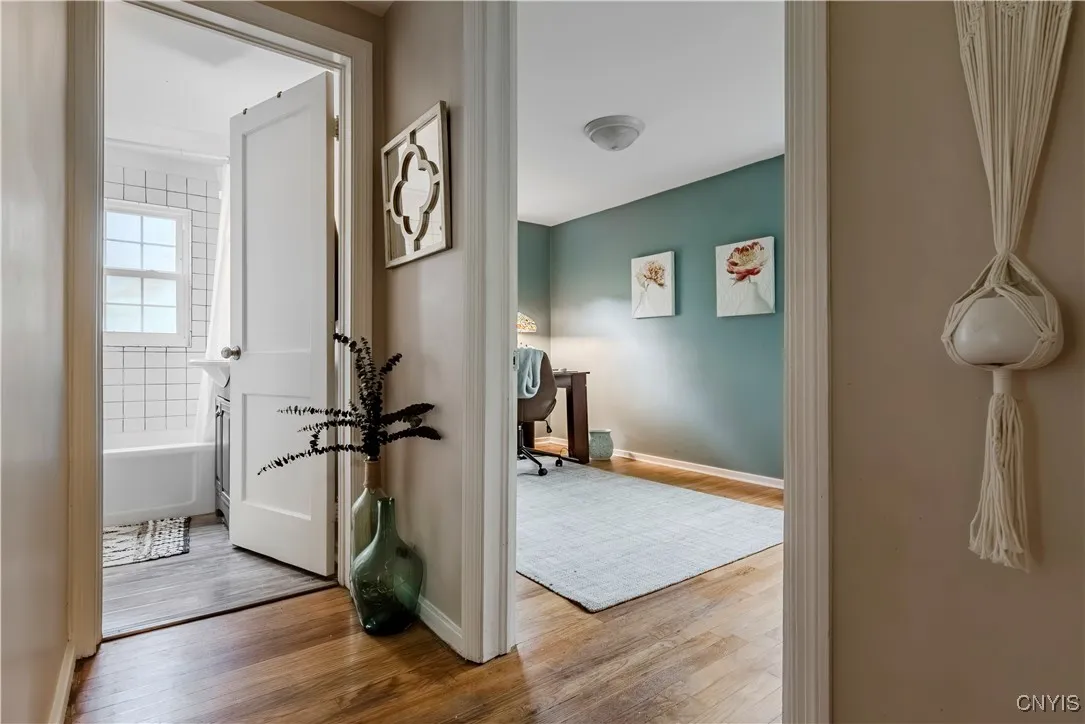 67 Merritt Place, New Hartford, New York 13413, New Hartford, New York 13413, 3 Bedrooms Bedrooms, 6 Rooms Rooms,1 BathroomBathrooms,Residential Lease,For Rent,67 Merritt Place, New Hartford, New York 13413,S1632879