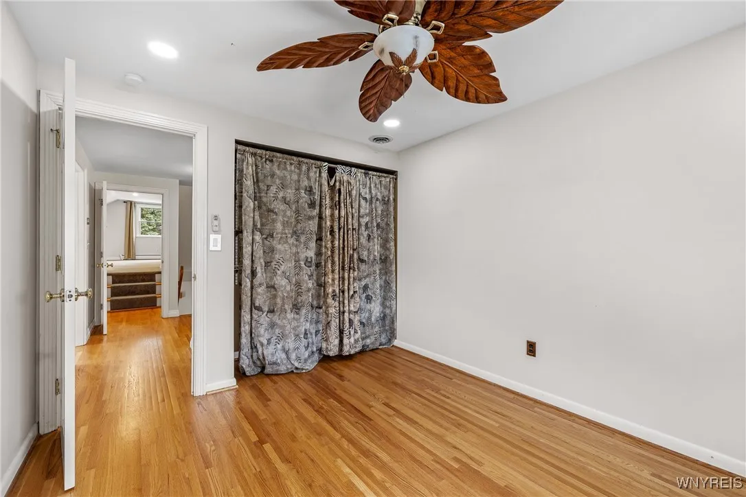 147 Ranch Trail West West, Amherst, New York 14221, Amherst, New York 14221, 5 Bedrooms Bedrooms, 10 Rooms Rooms,2 BathroomsBathrooms,Residential,For Sale,147 Ranch Trail West West, Amherst, New York 14221,0,B1632974