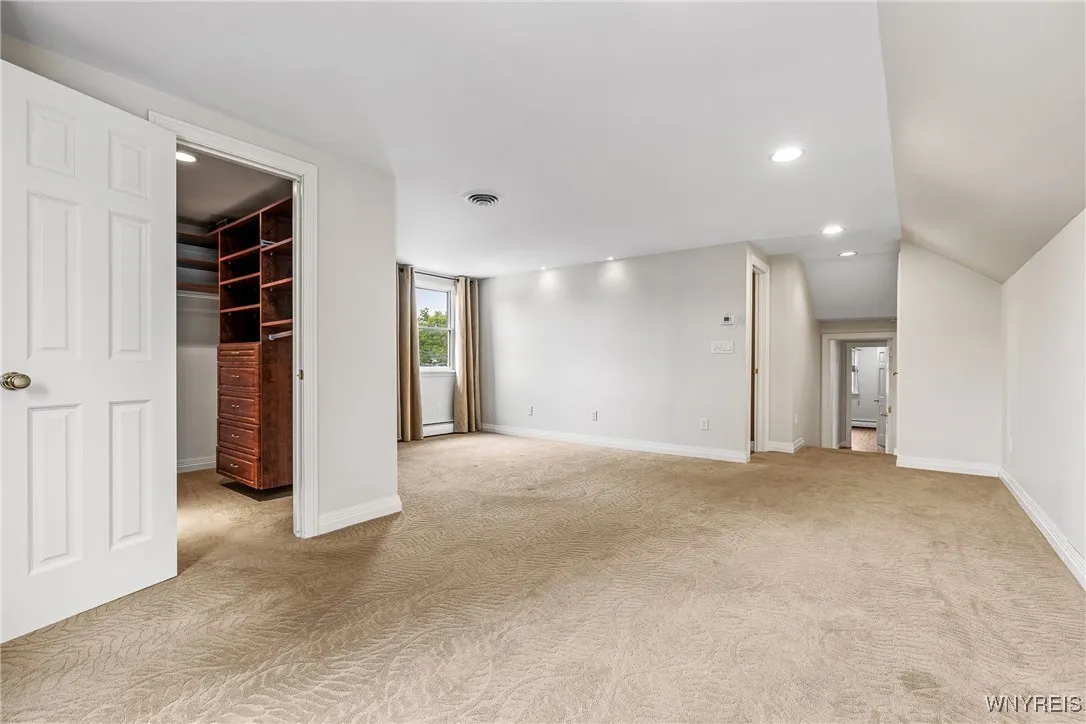 147 Ranch Trail West West, Amherst, New York 14221, Amherst, New York 14221, 5 Bedrooms Bedrooms, 10 Rooms Rooms,2 BathroomsBathrooms,Residential,For Sale,147 Ranch Trail West West, Amherst, New York 14221,0,B1632974