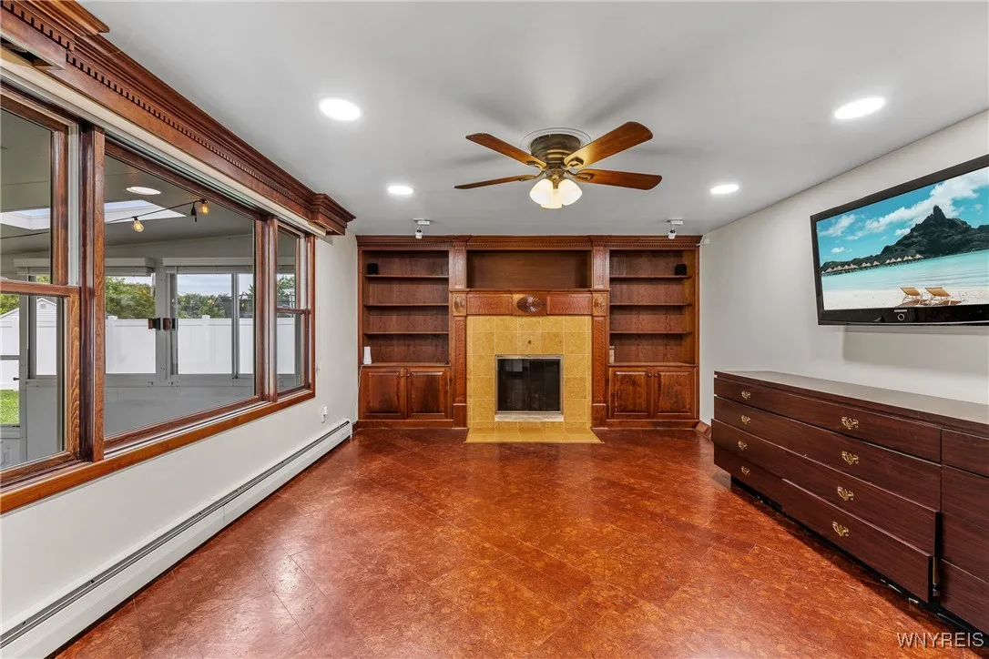 147 Ranch Trail West West, Amherst, New York 14221, Amherst, New York 14221, 5 Bedrooms Bedrooms, 10 Rooms Rooms,2 BathroomsBathrooms,Residential,For Sale,147 Ranch Trail West West, Amherst, New York 14221,0,B1632974